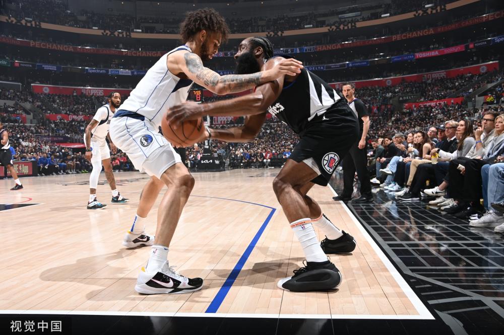 在与鹈鹕的 在与鹈鹕的