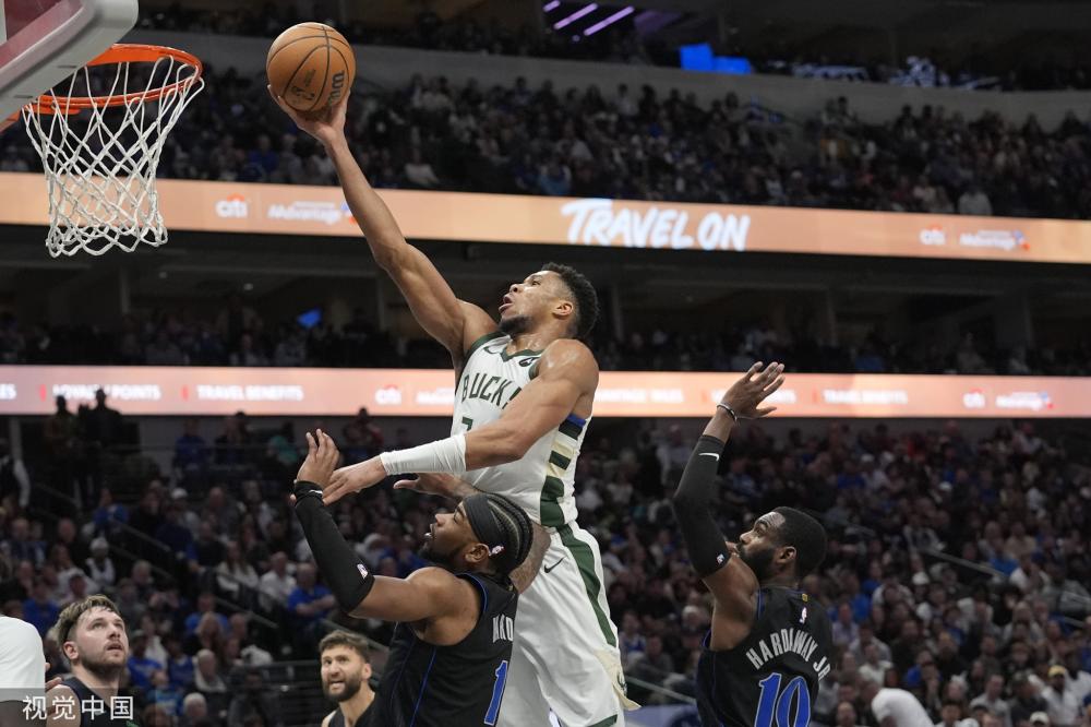 轻球员敲响 轻球员敲响