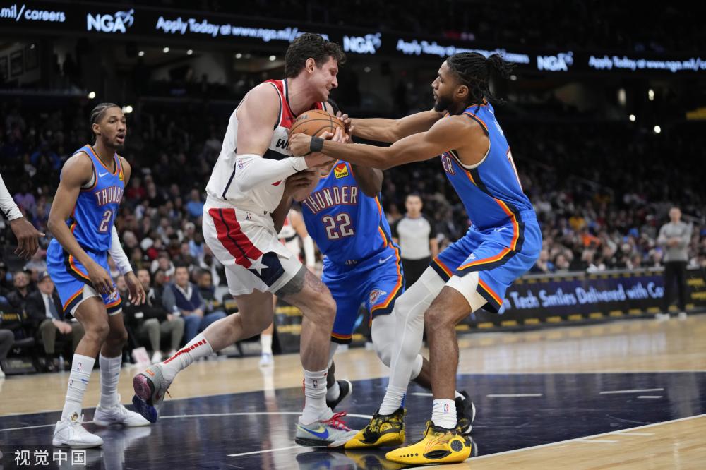 在形势上占 在形势上占